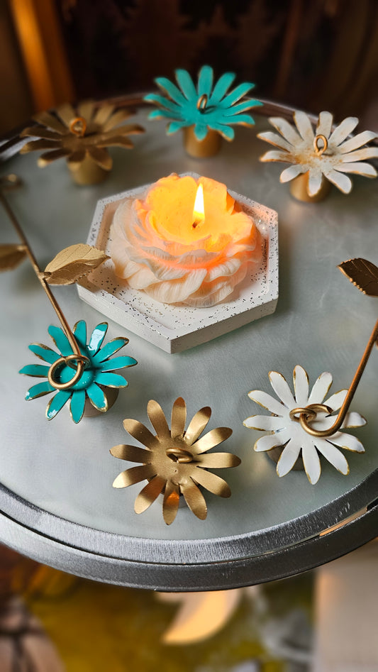 Apagavelas con Palito Móvil - Margaritas Esmaltadas