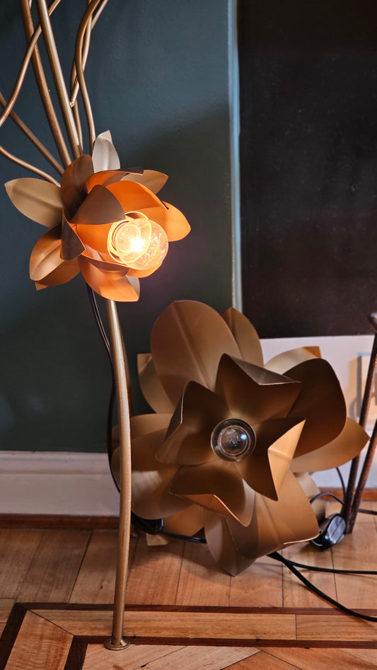 Flora - Apliques/Veladores - "Floppy" - Simple - 1 Luz